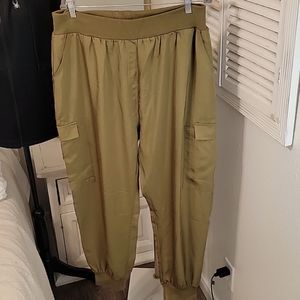 Bishop & Young Cargo Joggers XL Olive/Khaki Green